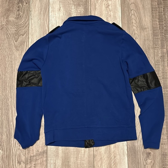 Disney Brand Jacket - Picture 2 of 3